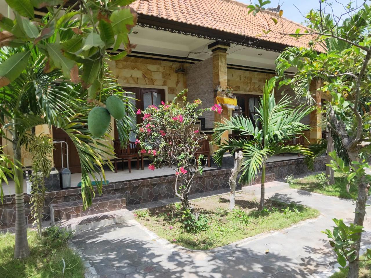 Tiki Bar And More Nusa Lembongan Exterior foto